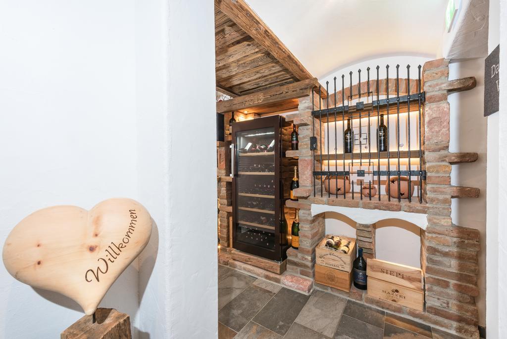 Pension Restaurant Dorfalm Leogang Esterno foto
