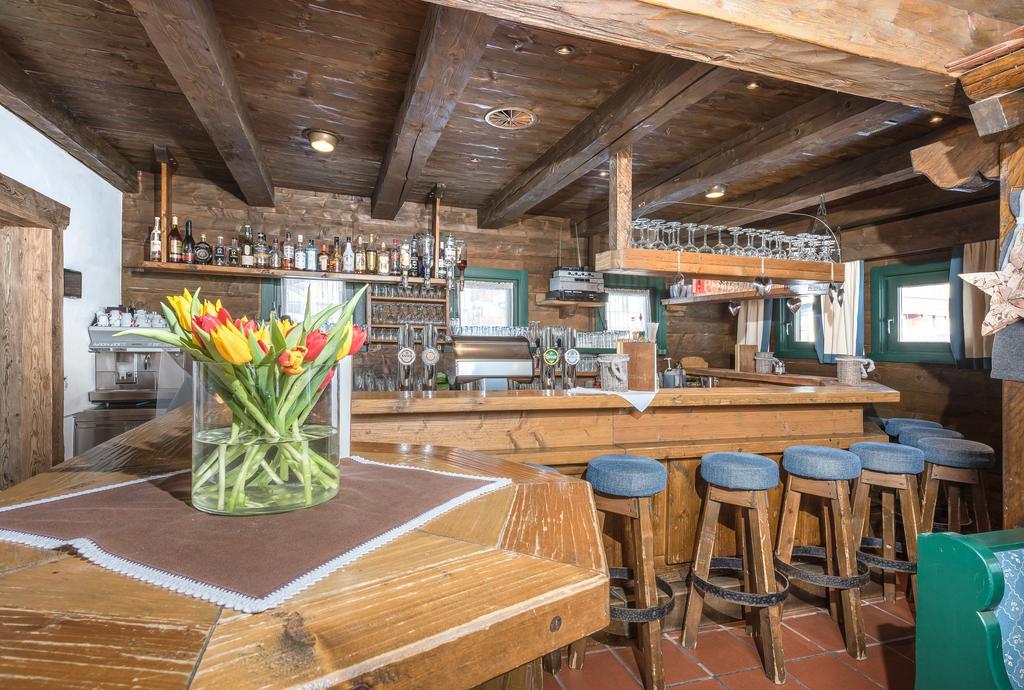 Pension Restaurant Dorfalm Leogang Esterno foto