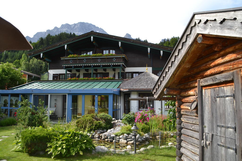 Pension Restaurant Dorfalm Leogang Esterno foto
